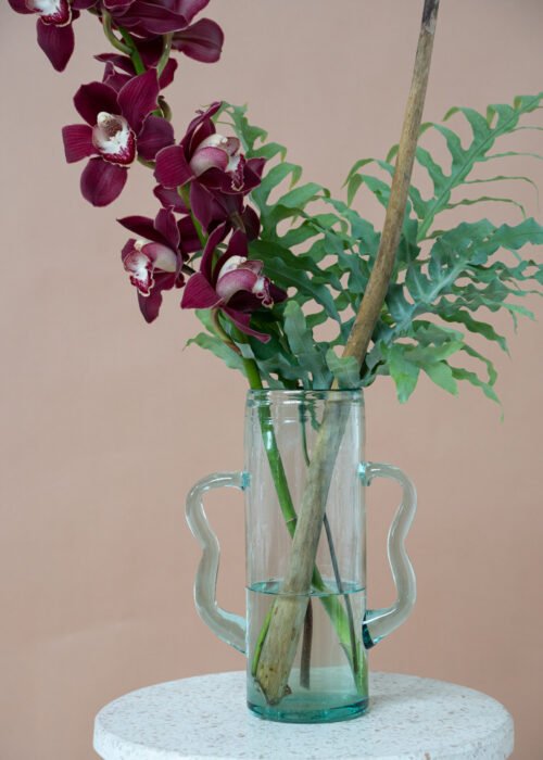 Alternative view of Florero de Llorente
