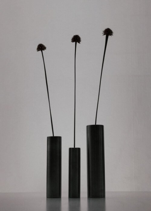 Alternative view of Candelero y Florero en Cilindro de Acero