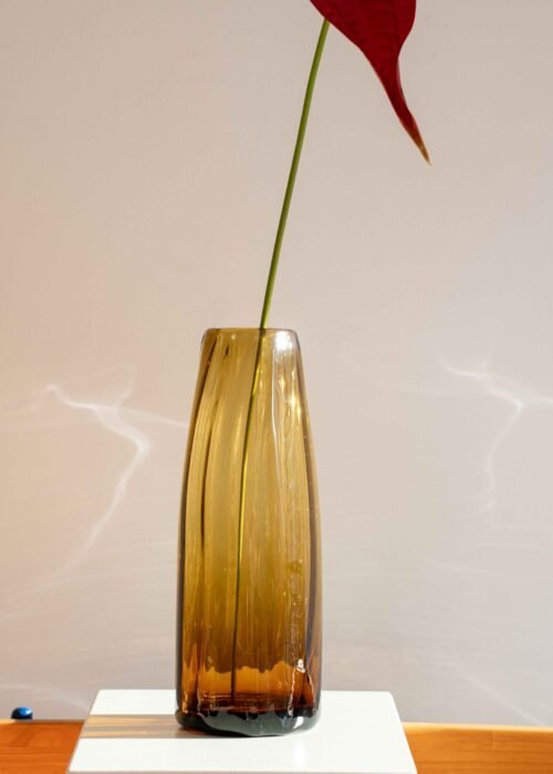Alternative view of Florero Origen Ambar