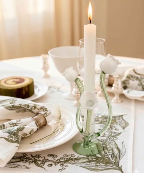 Alternative view of Candelabro Lirios del Valle