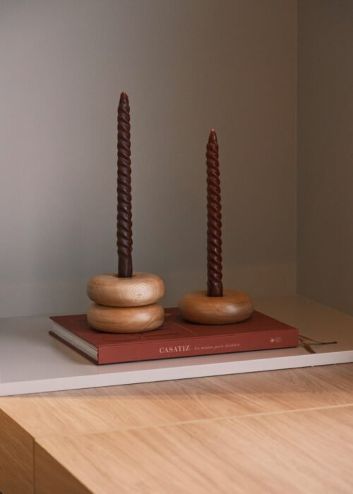Candelabro Carmen en Madera Roble